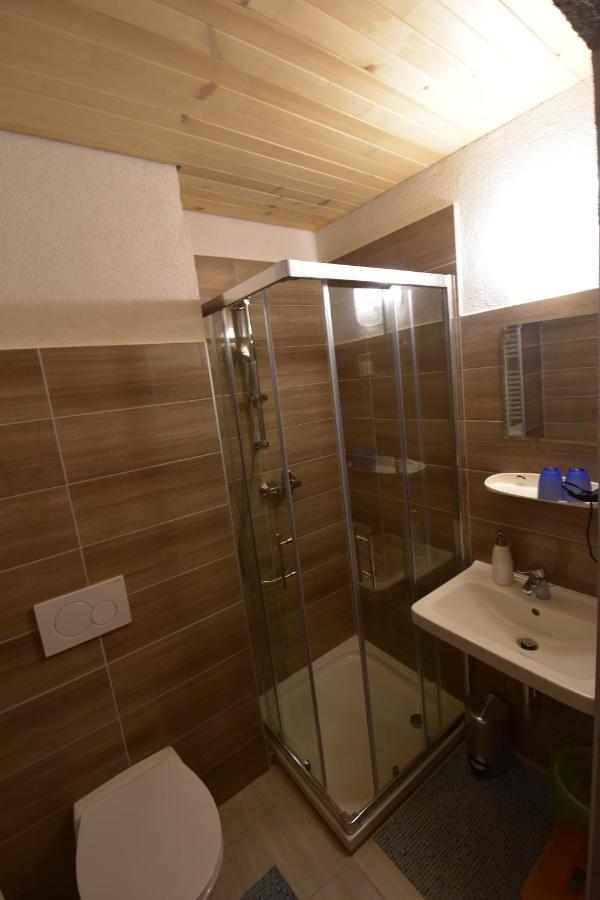 Guest House Znidar Бохин Екстериор снимка