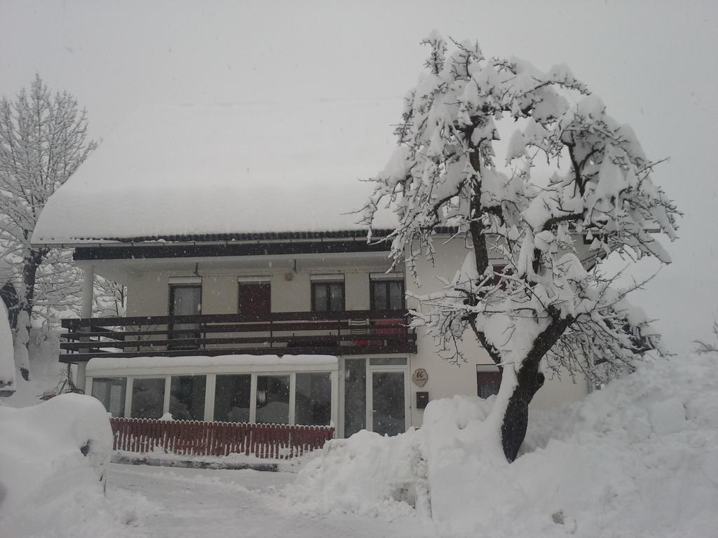 Guest House Znidar Бохин Екстериор снимка