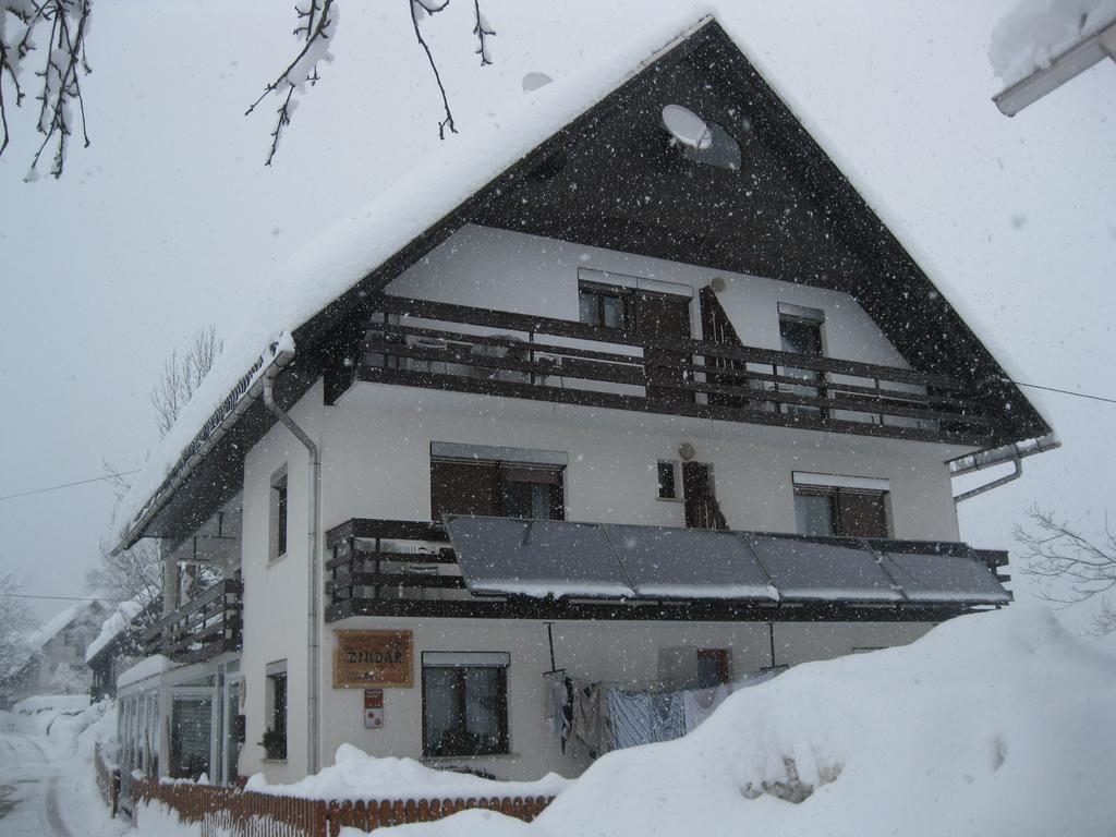 Guest House Znidar Бохин Екстериор снимка