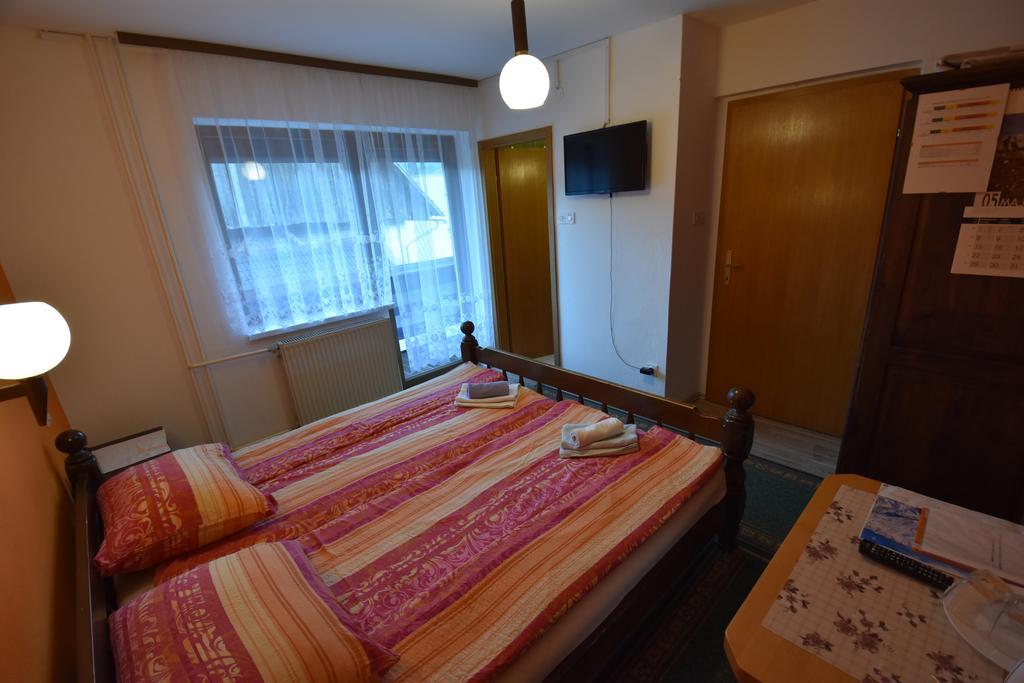 Guest House Znidar Бохин Екстериор снимка