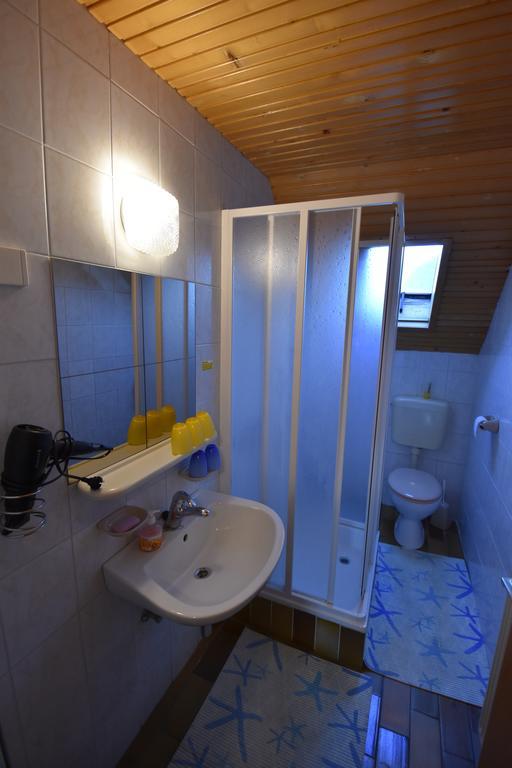 Guest House Znidar Бохин Екстериор снимка