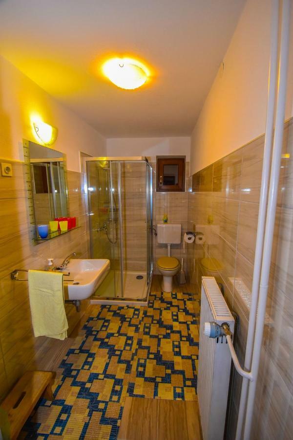 Guest House Znidar Бохин Екстериор снимка